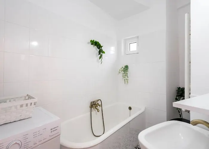 Downtown Cozy Old Town Апартаменти Бухарест